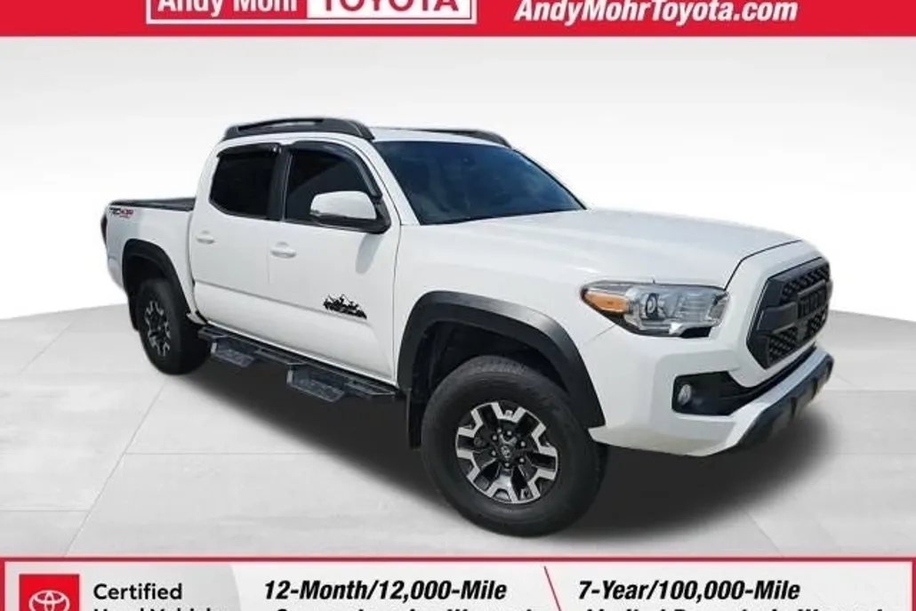 2019 Toyota Tacoma TRD Off-Road V6 photo 1