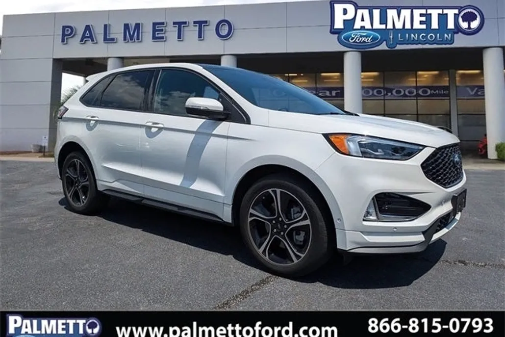 2022 Ford Edge ST photo 1