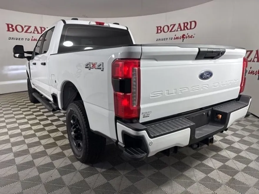 2024 Ford F-250 photo 1