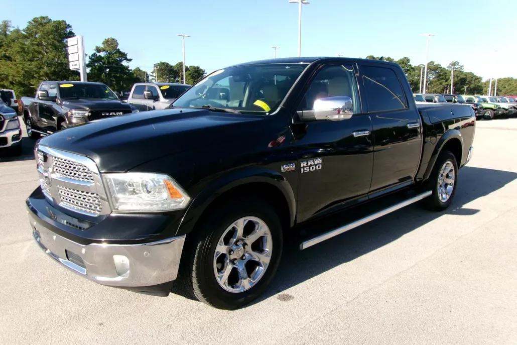 2015 Ram 1500 Laramie photo 1