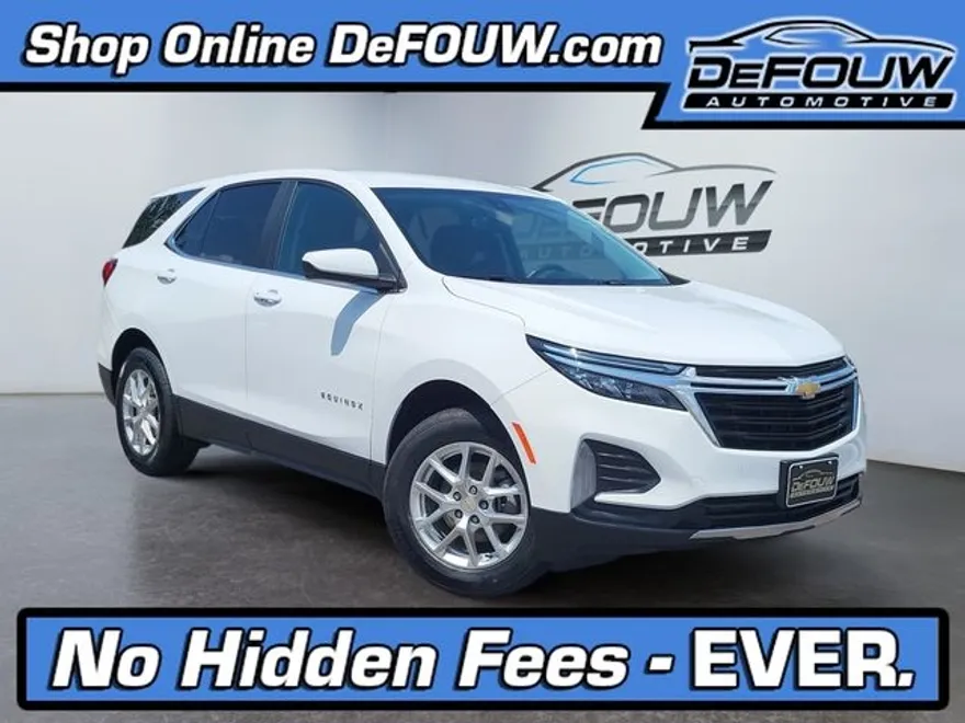 2022 Chevrolet Equinox LT photo 1