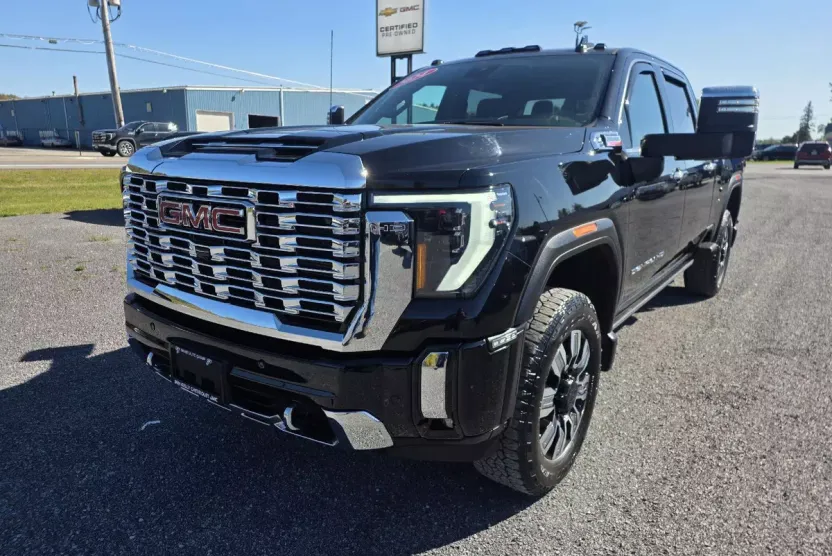 2024 Gmc Sierra 3500 HD Denali photo 1