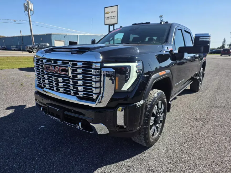 2024 Gmc Sierra 3500 HD Denali photo 1