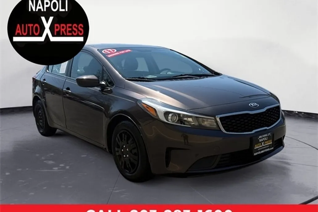 2017 Kia Forte LX Base photo 1