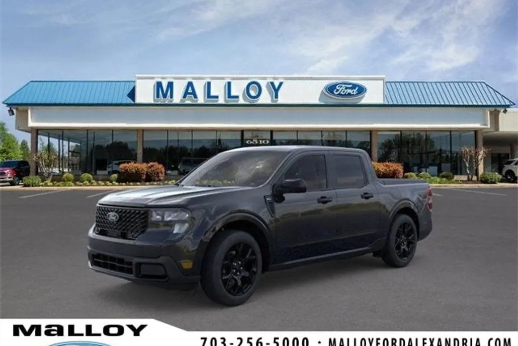 2025 Ford Maverick XLT photo 1