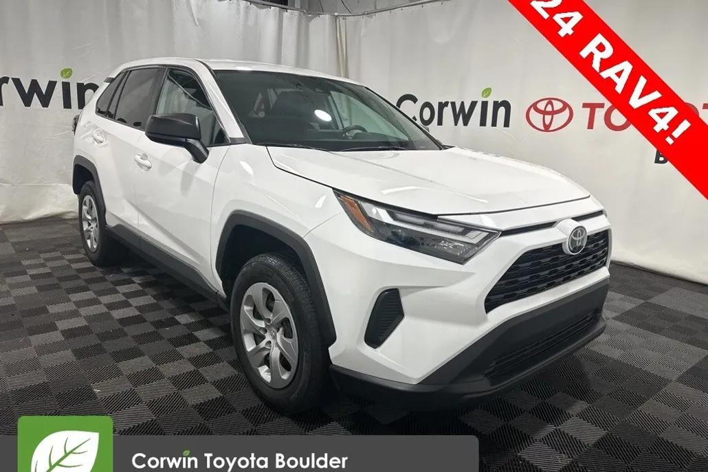 2024 Toyota RAV4 LE photo 1