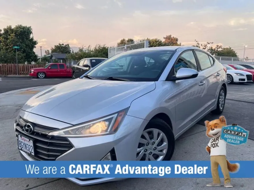 2019 Hyundai Elantra SE photo 1