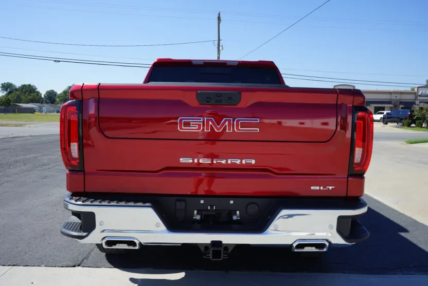 2026 Gmc Sierra 1500 SLT photo 1