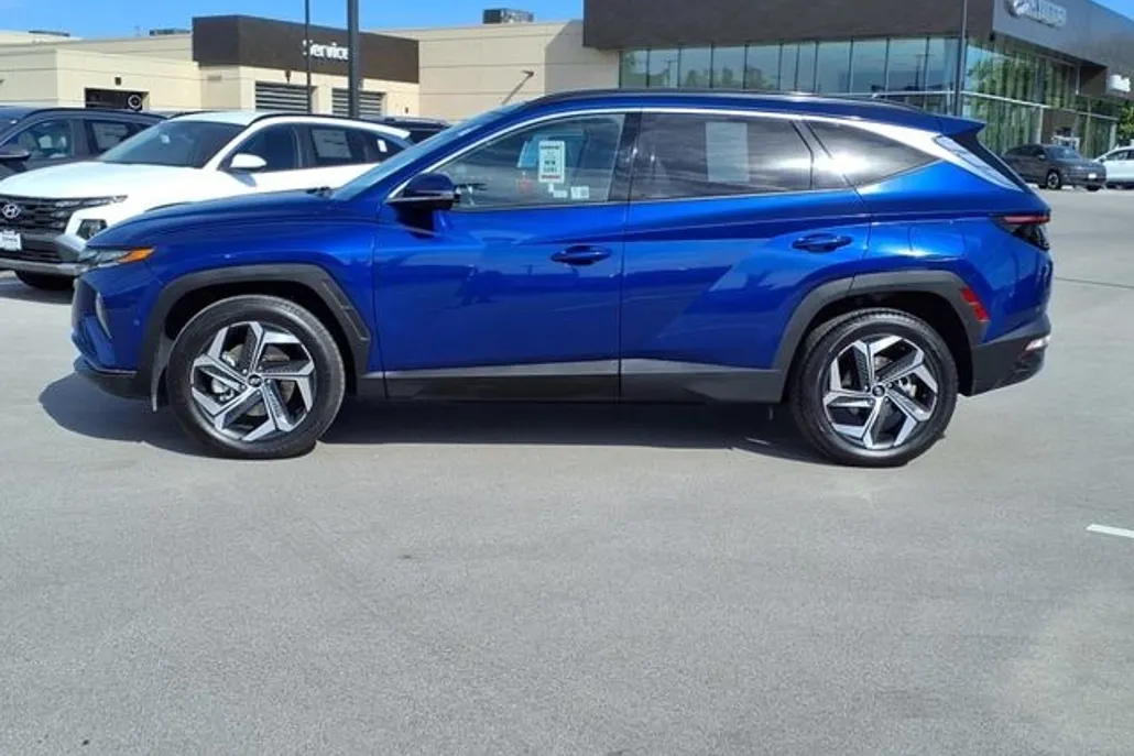 2024 Hyundai Tucson Limited photo 1