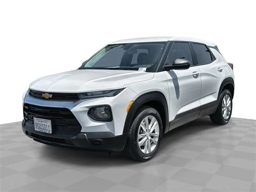 2023 Chevrolet Trailblazer LS photo 1