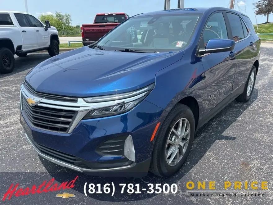 2022 Chevrolet Equinox LT photo 1
