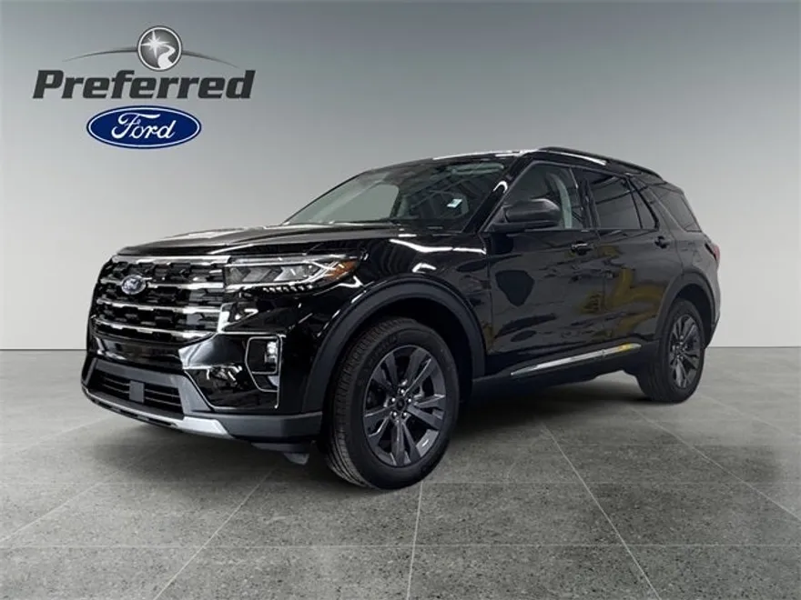 2025 Ford Explorer photo 1