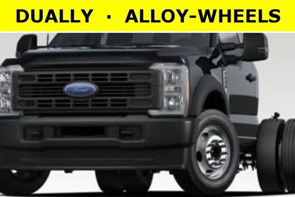 2025 Ford F-600 photo 1