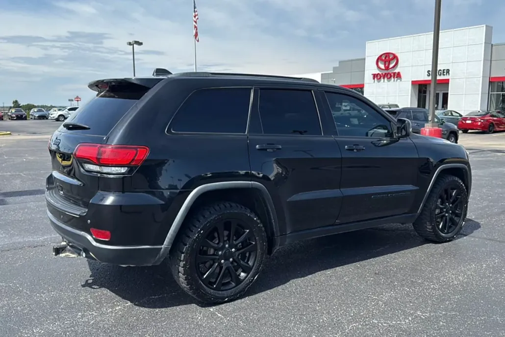 2019 Jeep Grand Cherokee Upland photo 1