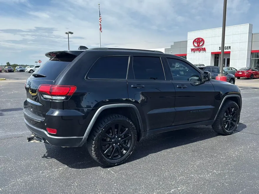 2019 Jeep Grand Cherokee Upland photo 1