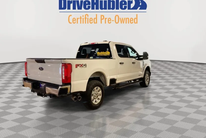 2024 Ford F-250 XLT photo 1