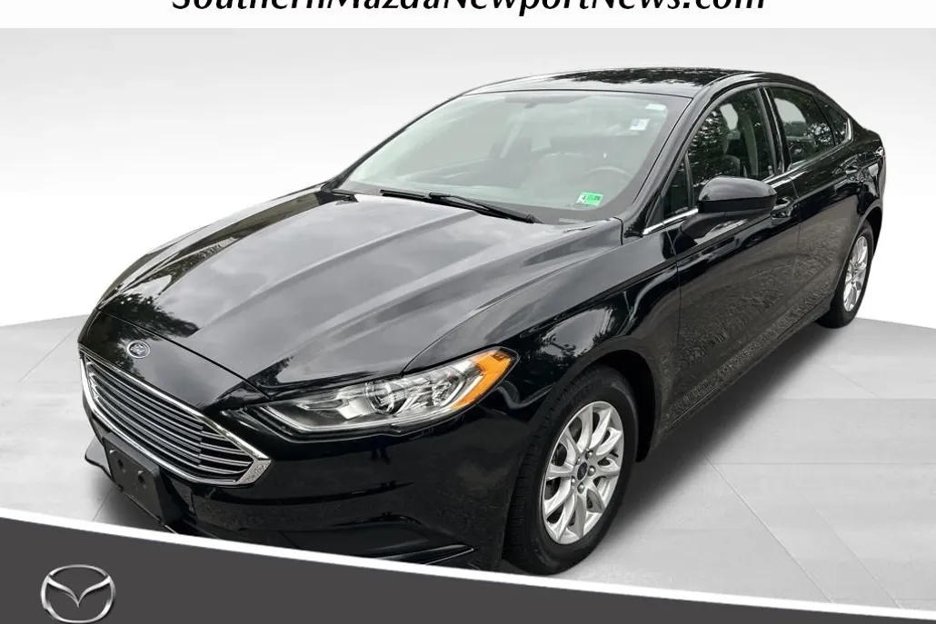 2017 Ford Fusion SE photo 1