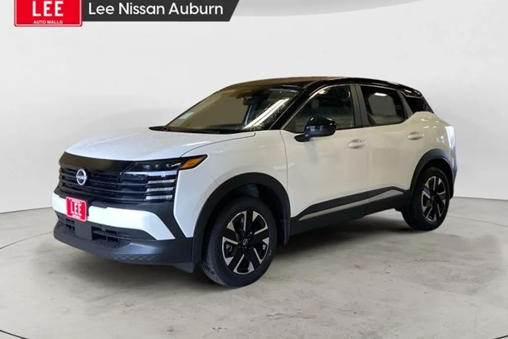 2025 Nissan Kicks SV photo 1