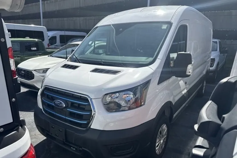 2022 Ford Transit Cargo Van photo 1