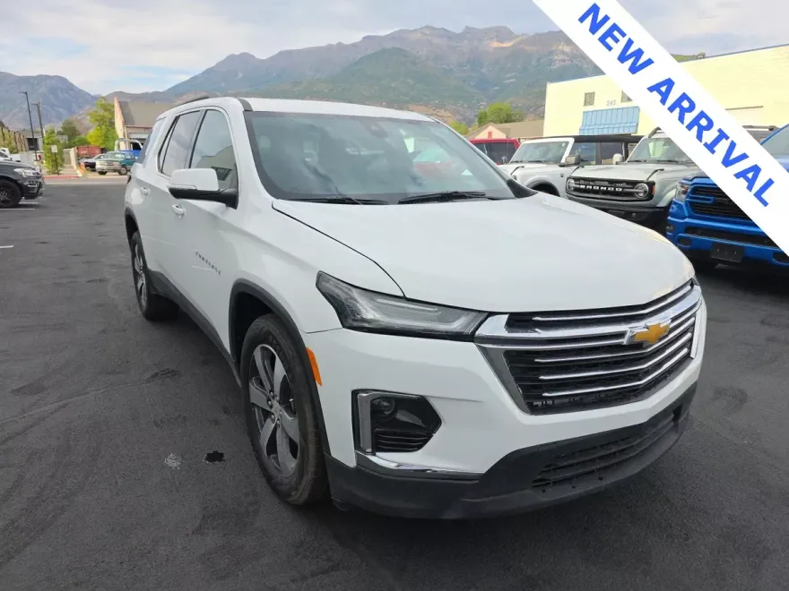 2023 Chevrolet Traverse Leather photo 1