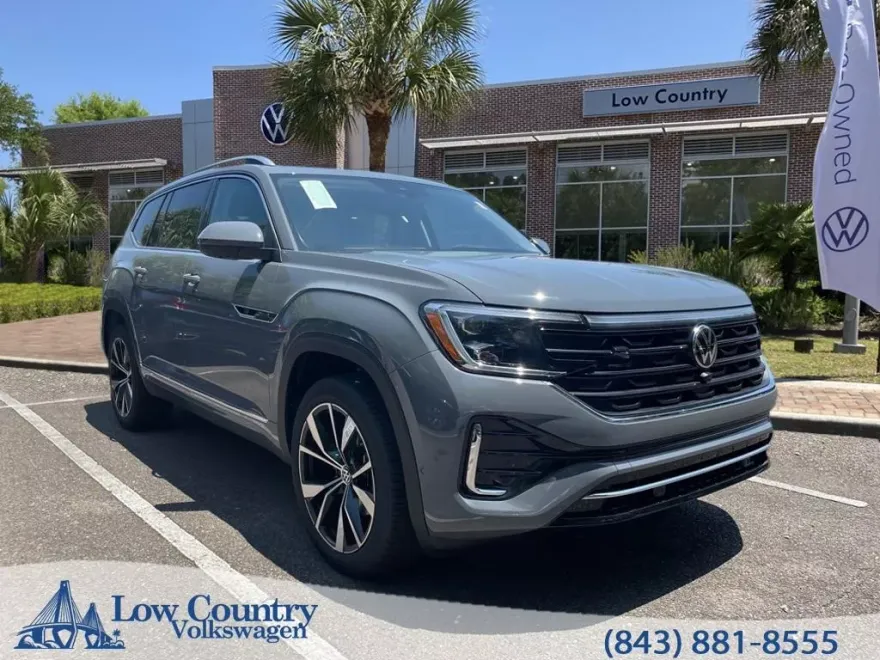 2025 Volkswagen Atlas SEL Premium R-Line photo 1