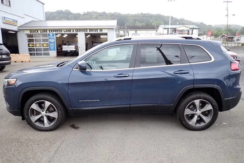 2019 Jeep Cherokee Limited photo 1