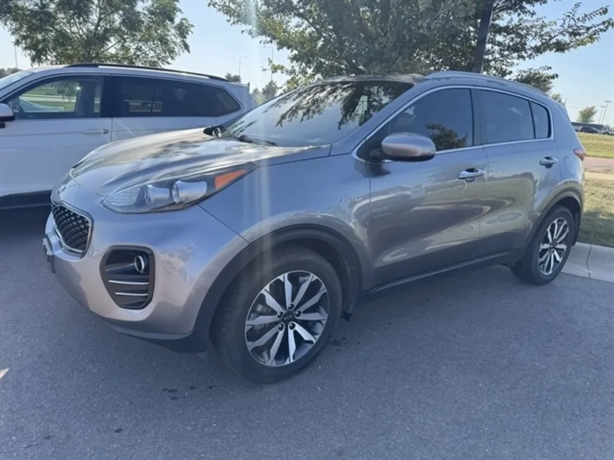 2017 Kia Sportage EX photo 1