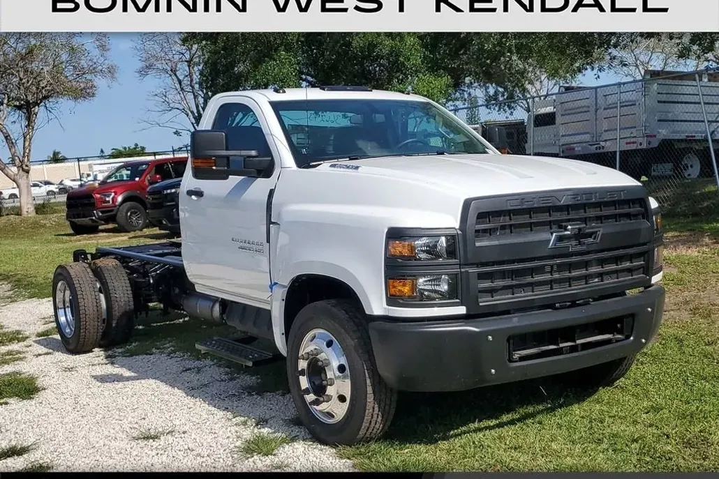2024 Chevrolet Silverado 4500HD Work Truck photo 1