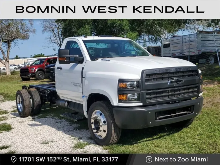 2024 Chevrolet Silverado 4500HD Work Truck photo 1