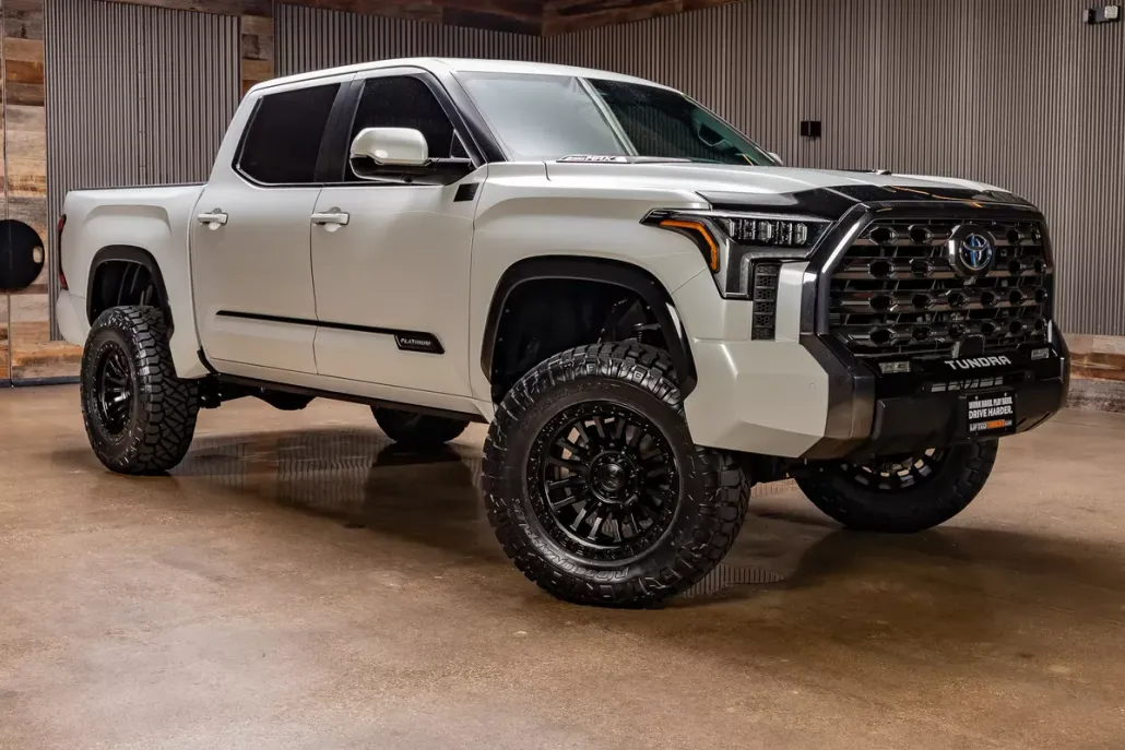 2024 Toyota Tundra Platinum photo 1
