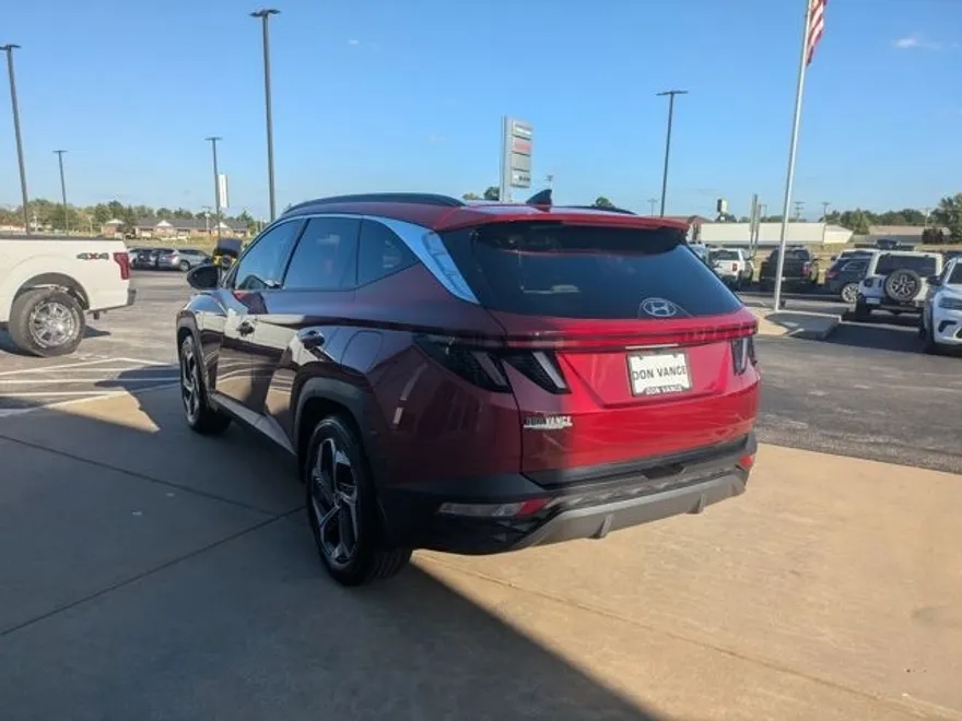 2024 Hyundai Tucson Limited photo 1