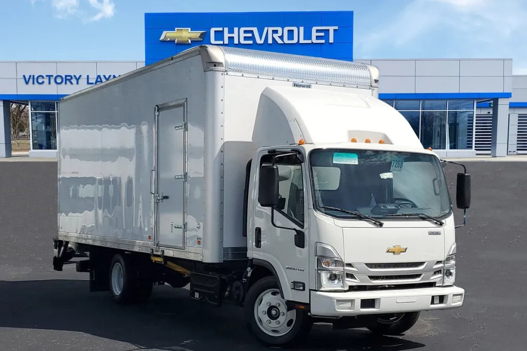 2024 Chevrolet Silverado photo 1