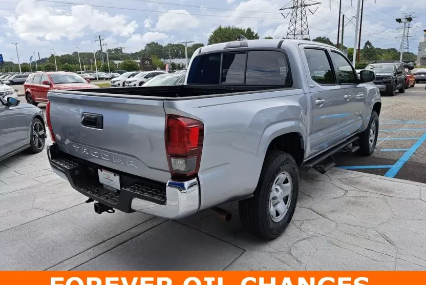 2022 Toyota Tacoma SR5 photo 1
