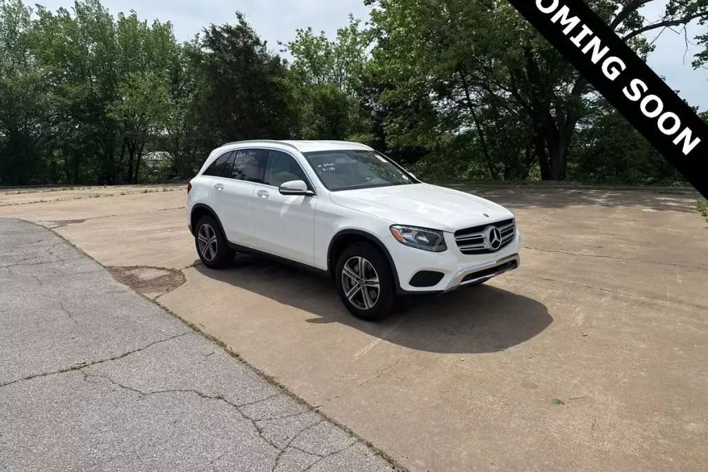 2019 Mercedes Benz GLC 300 photo 1