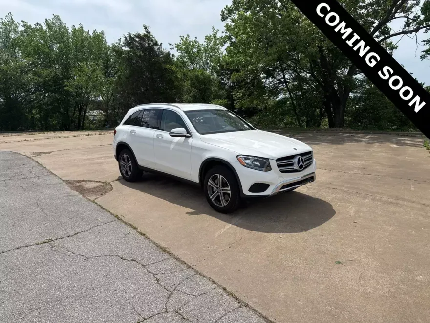 2019 Mercedes Benz GLC 300 photo 1