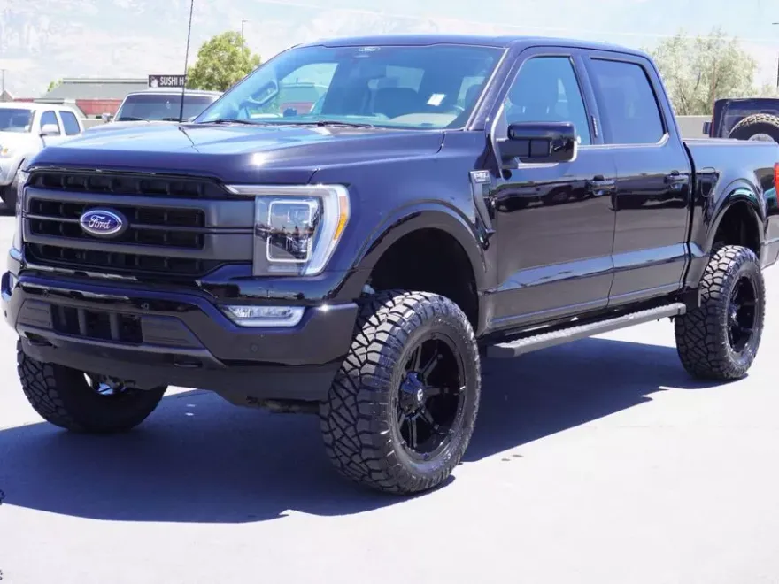 2022 Ford F-150 Lariat FX4 photo 1