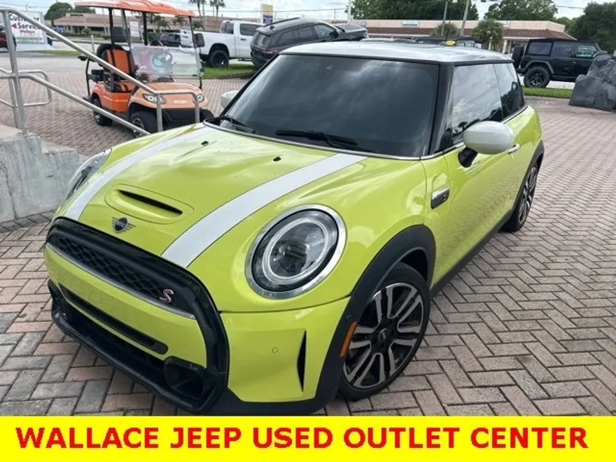 2024 Mini Cooper 2 Door Hardtop S photo 1