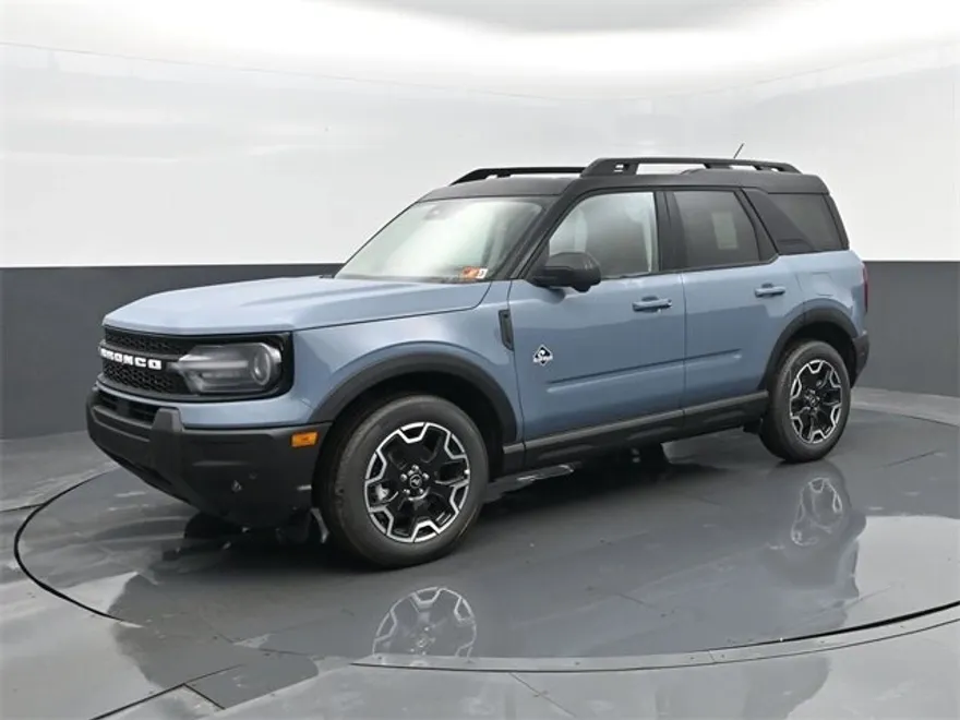 2025 Ford Bronco Sport Outer Banks photo 1
