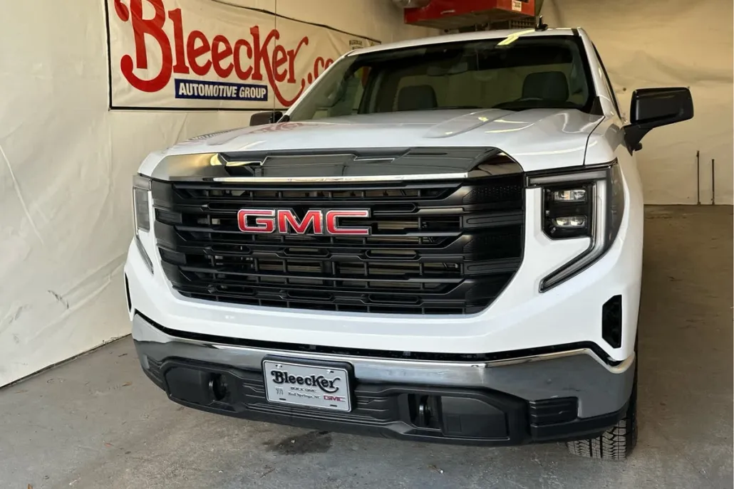 2025 Gmc Sierra 1500 Pro photo 1