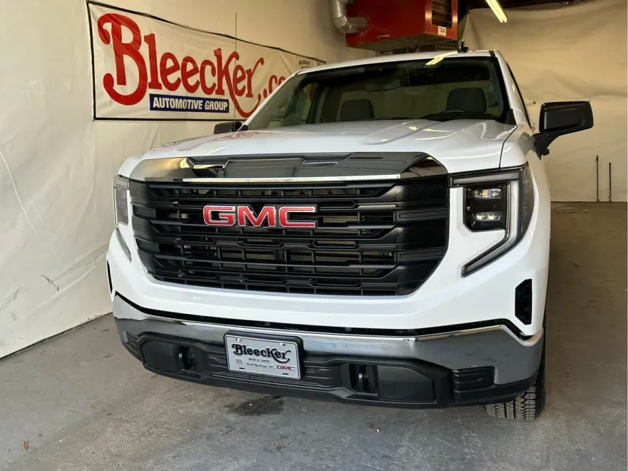2025 Gmc Sierra 1500 Pro photo 1