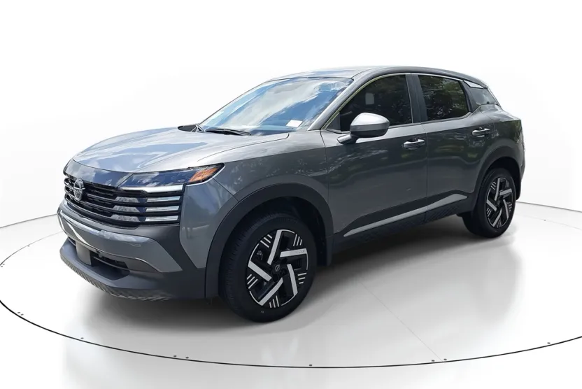 2025 Nissan Kicks SV photo 1