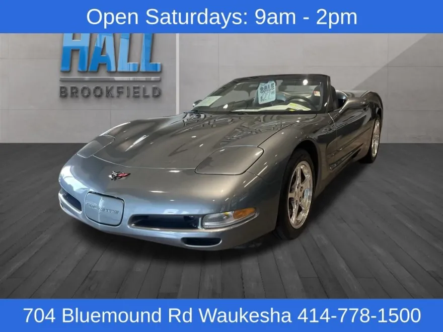 2004 Chevrolet Corvette Base photo 1