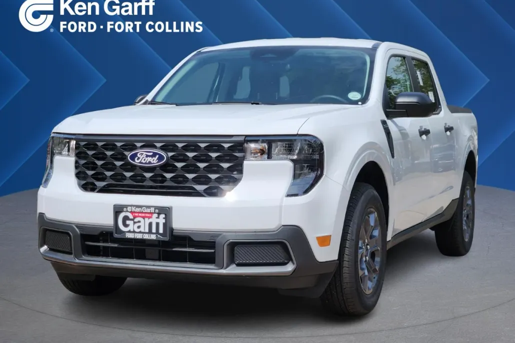 2025 Ford Maverick XLT photo 1