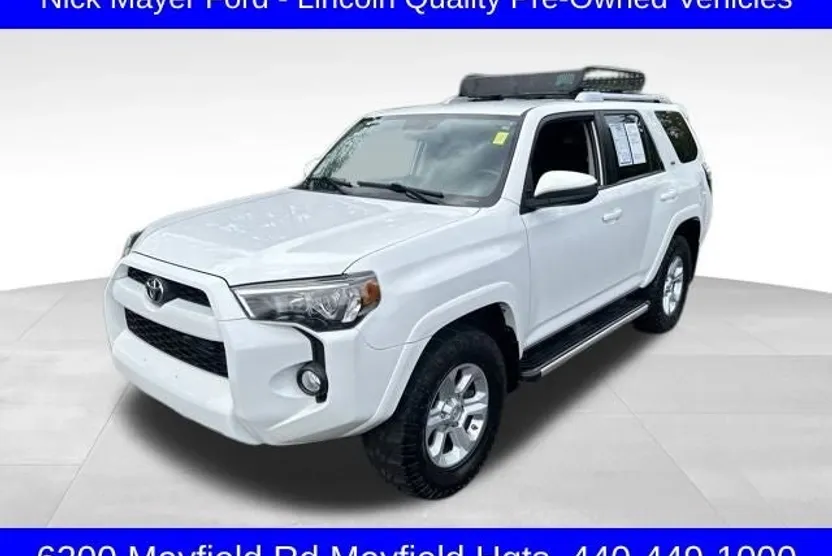 2017 Toyota 4Runner Base photo 1