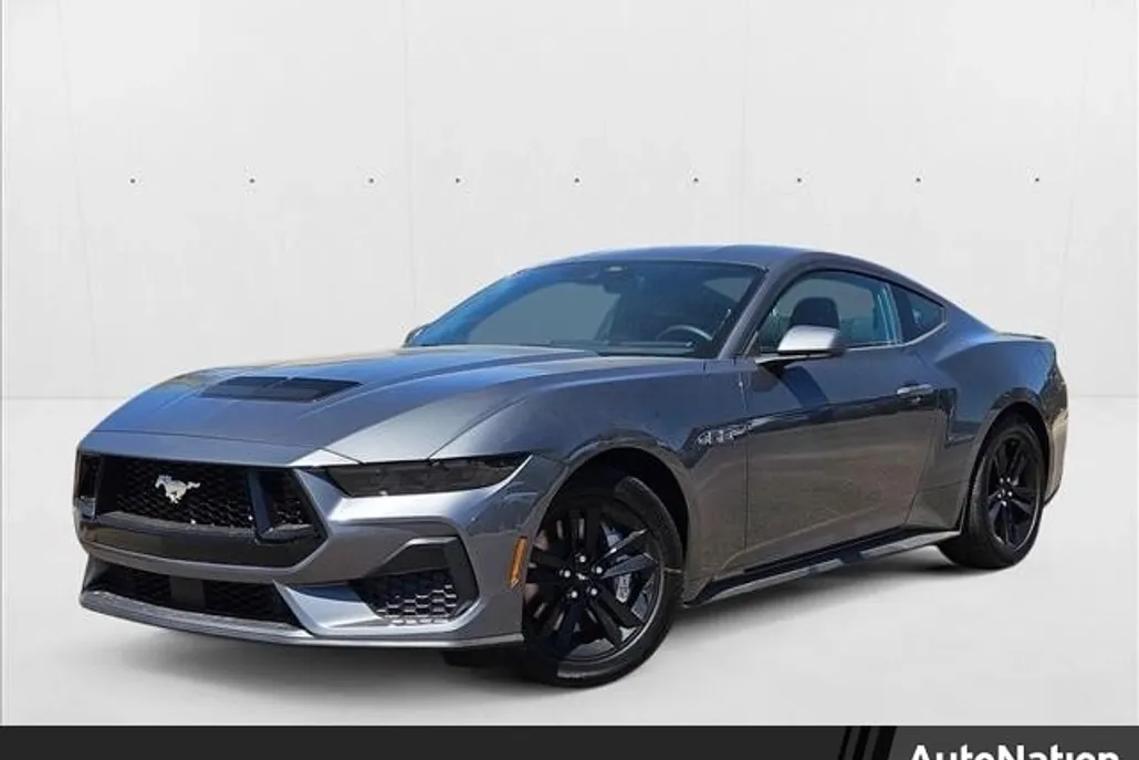 2025 Ford Mustang GT photo 1