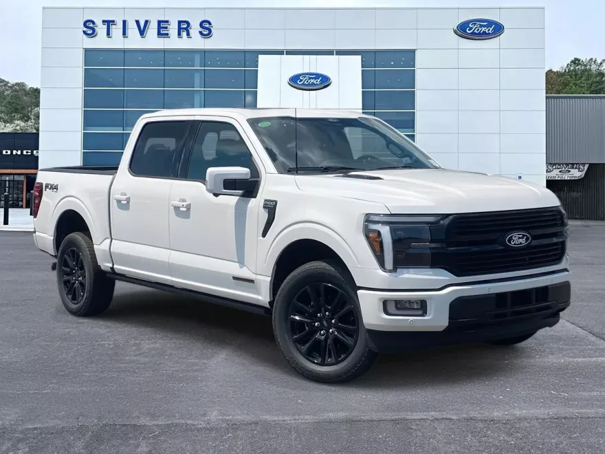 2025 Ford F-150 Platinum photo 1