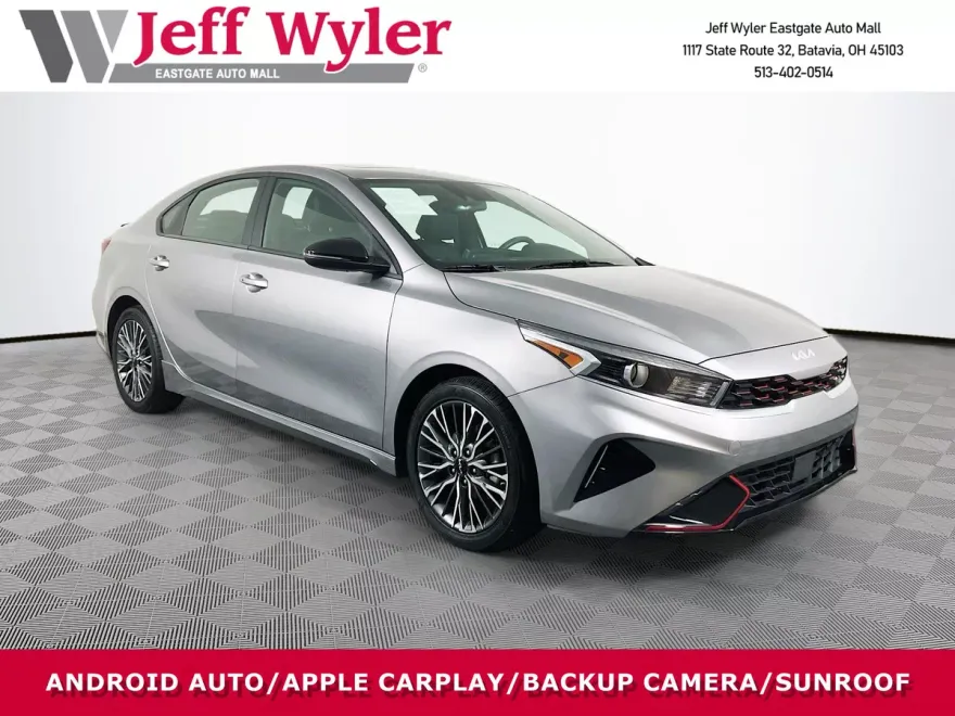 2024 Kia Forte GT-Line photo 1