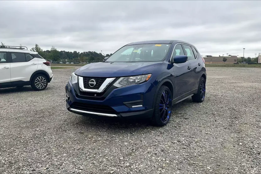 2020 Nissan Rogue S photo 1