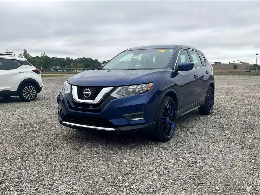 2020 Nissan Rogue S photo 1