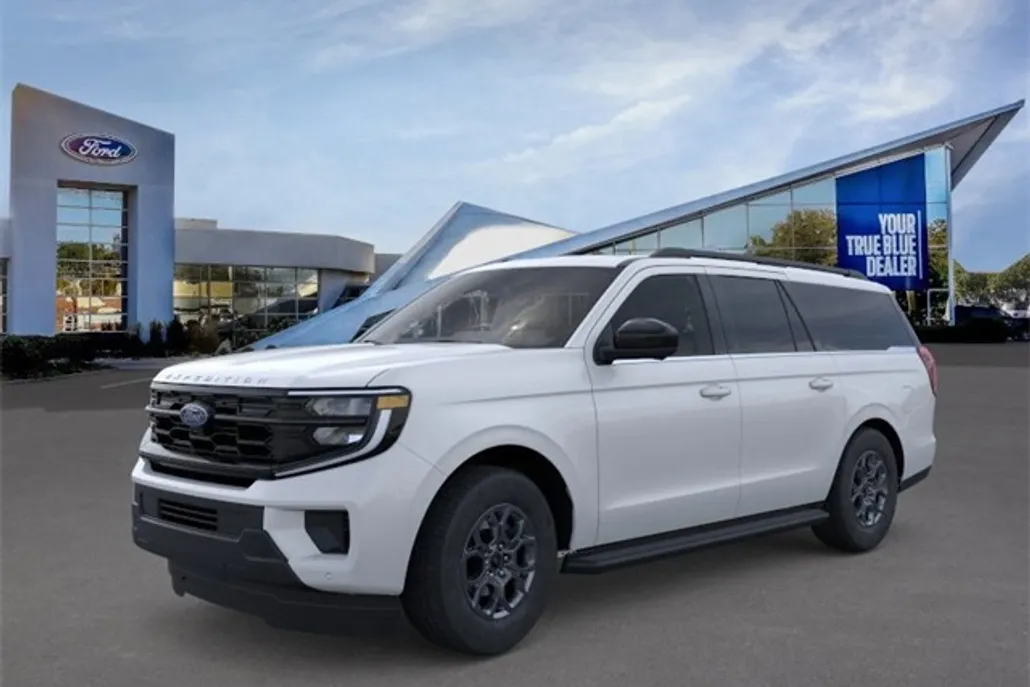 2025 Ford Expedition MAX photo 1